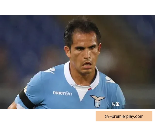 墨西哥归化25岁边卫莱德斯马